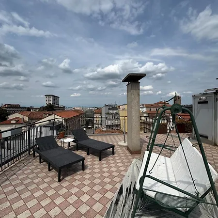 Terrace - 6th Floor Red-