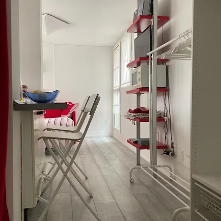 Terrace - 6th Floor Red- *